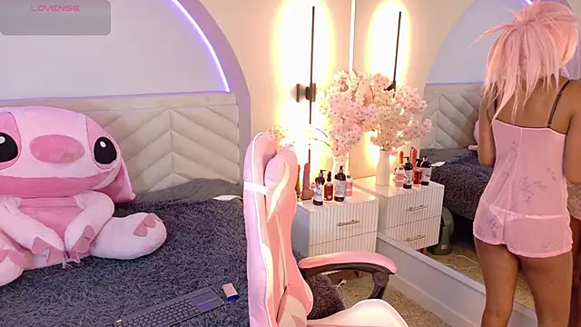 amy miller1 online show from March 19, 2026, 8:02 pm