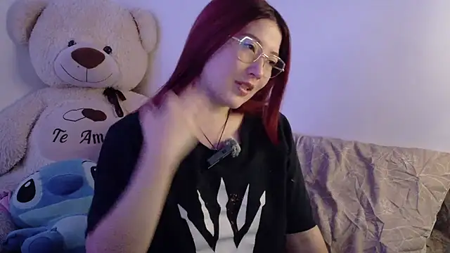 lunnaa  online show from November 29, 2025, 5:43 am