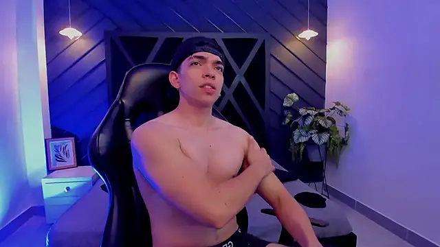 Eryonbradley online show from September 27, 2025, 4:12 pm