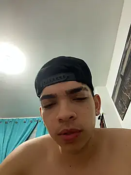 Eryonbradley online show from October 27, 2025, 11:41 pm