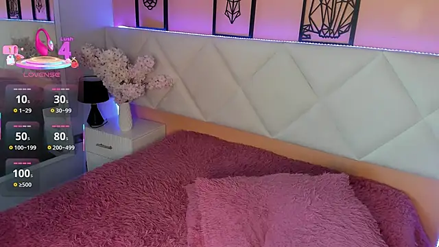 Snapshot of veronica_hill_ chatting on November 10, 2025, 3:05 am veronica hill online show from November 10, 2025, 3:05 am