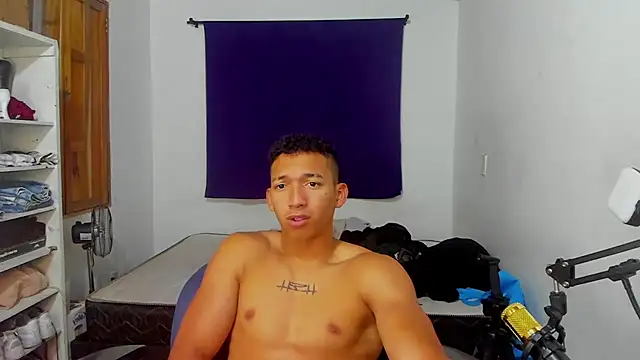 JuanchiT66 online show from October 4, 2025, 2:42 am