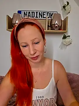 Nadinedk online show from October 1, 2025, 6:41 am