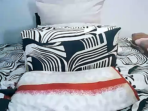 BigPussy10xx online show from November 15, 2025, 12:13 pm