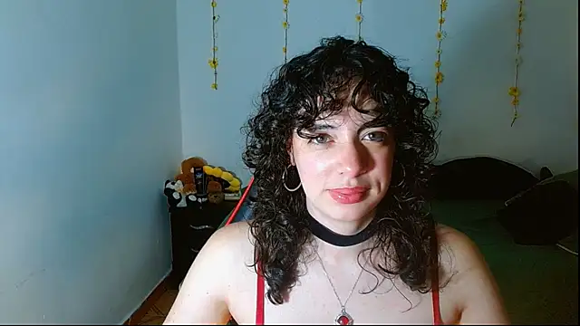 sajecrismaa online show from July 14, 2026, 8:25 pm