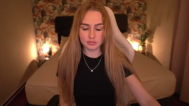 GabriellaJass online show from December 2, 2025, 2:56 pm