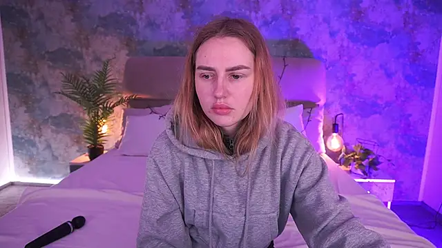 GabriellaJass online show from January 9, 2026, 6:42 pm