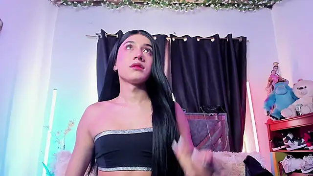 Snapshot of KristallSwan chatting on March 25, 2026, 1:28 pm KristallSwan online show from March 25, 2026, 1:28 pm