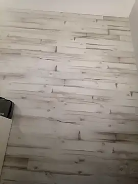 Snapshot of HotWife_VR chatting on April 15, 2026, 7:58 pm HotWife VR online show from April 15, 2026, 7:58 pm