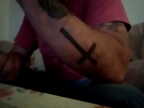 Feistysausage online show from October 24, 2025, 11:23 pm