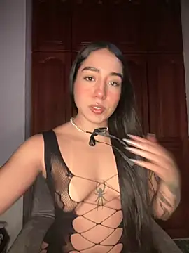 KaditaNavarro online show from September 23, 2025, 11:30 pm