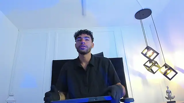 RaphaelDufort online show from October 19, 2025, 6:52 pm