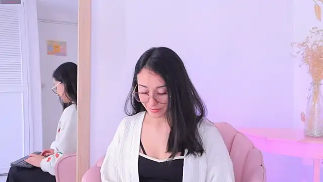 Ginevra esposito online show from November 3, 2025, 12:39 pm