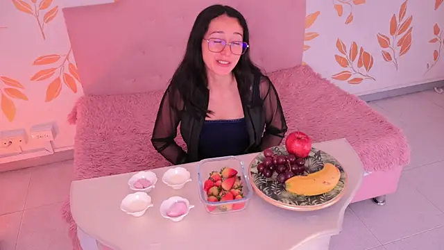 Ginevra esposito online show from February 7, 2026, 12:53 pm