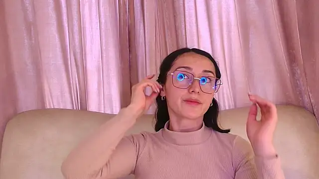 Ginevra esposito online show from April 9, 2026, 12:32 pm