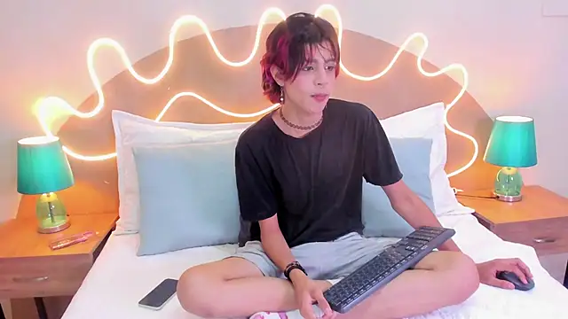 Dan Copers online show from October 4, 2025, 2:04 pm