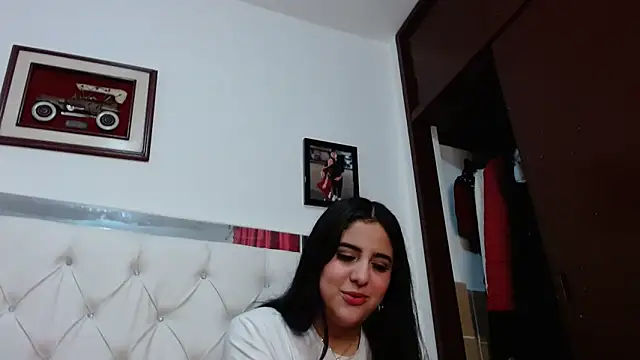 Electraweb 09 online show from February 18, 2026, 4:47 pm