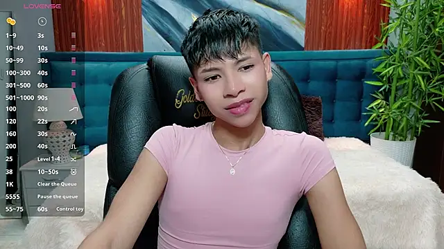 Snapshot of dilan_911 chatting on December 19, 2025, 6:59 pm dilan 911 online show from December 19, 2025, 6:59 pm