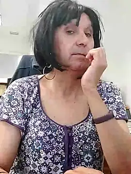 Snapshot of Emily_de_Carla chatting on July 21, 2026, 1:35 pm Emily de Carla online show from July 21, 2026, 1:35 pm