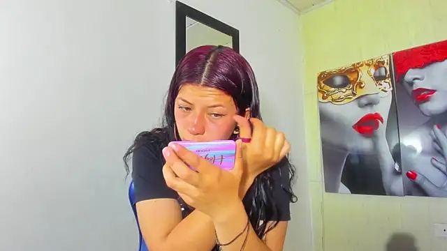 Raven Rouge  online show from November 20, 2025, 4:45 am