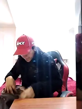 Raven Rouge  online show from February 10, 2026, 8:35 pm