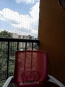 Vikyvoyeur online show from February 28, 2026, 6:20 pm