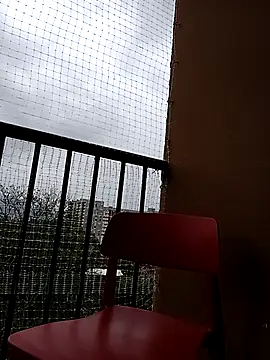 Vikyvoyeur online show from April 13, 2026, 7:41 pm