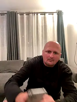 Snapshot of Attila120 chatting on November 13, 2025, 12:53 am Attila120 online show from November 13, 2025, 12:53 am