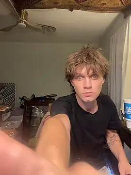 XanderOzzz online show from July 13, 2026, 6:38 am