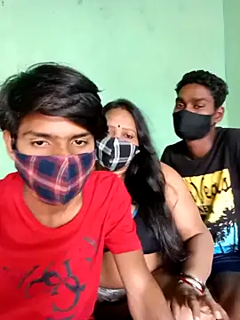 LoveOnStream online show from October 22, 2025, 8:47 am