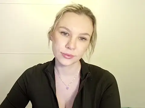 Snapshot of SadieBrilliance chatting on October 16, 2025, 6:20 pm SadieBrilliance online show from October 16, 2025, 6:20 pm