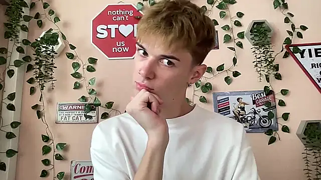 Milk Guy online show from September 18, 2025, 11:12 am