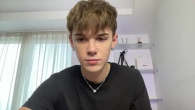 Milk Guy online show from October 8, 2025, 1:42 pm