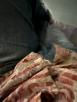 saumon3022 online show from September 17, 2025, 1:24 pm