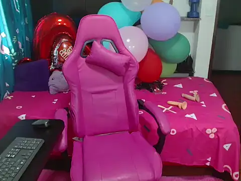 Snapshot of rous-kinky chatting on September 24, 2025, 1:14 pm rous-kinky online show from September 24, 2025, 1:14 pm