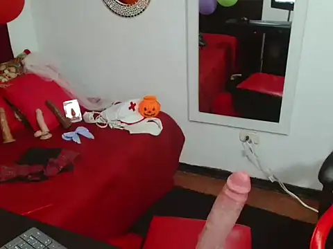 Snapshot of rous-kinky chatting on October 31, 2025, 3:13 pm rous-kinky online show from October 31, 2025, 3:13 pm