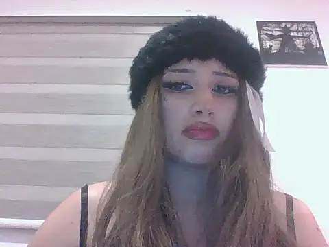 ckimiku online show from September 28, 2025, 4:40 am