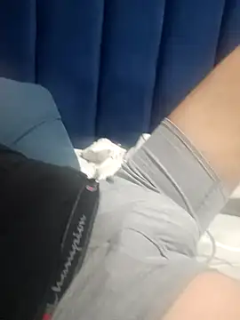 AtraCTiVoSiNguLaR online show from September 12, 2025, 10:04 am