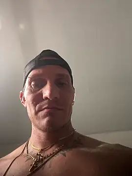 Dixonykaty online show from April 1, 2026, 3:51 am