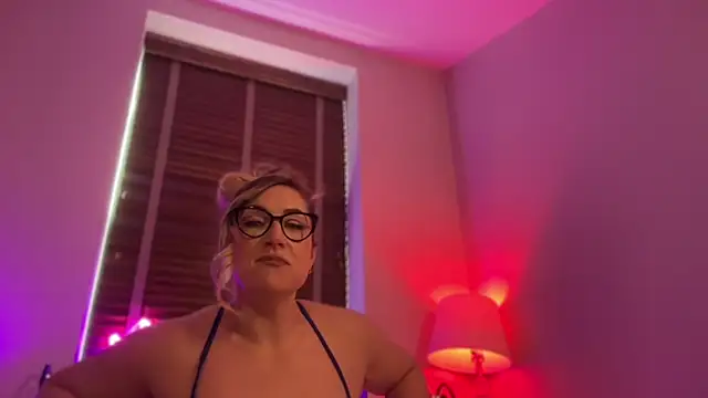 MistresssX online show from May 27, 2026, 2:03 pm