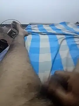 ceyloanboy online show from April 29, 2026, 10:52 am