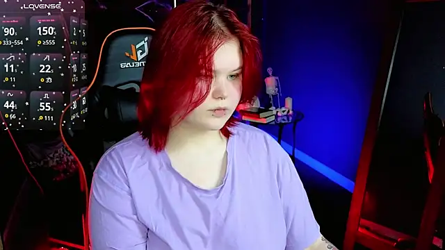 fillisfox  online show from October 30, 2025, 4:41 pm