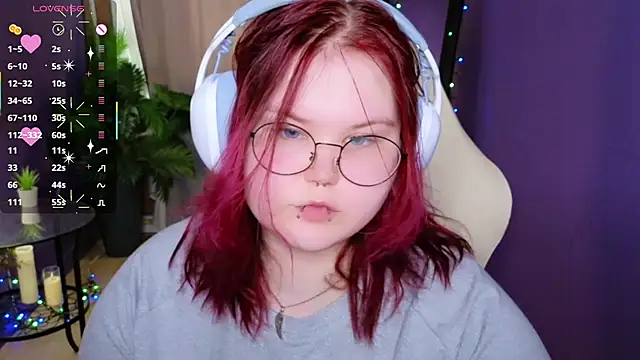 fillisfox  online show from March 27, 2026, 11:21 am
