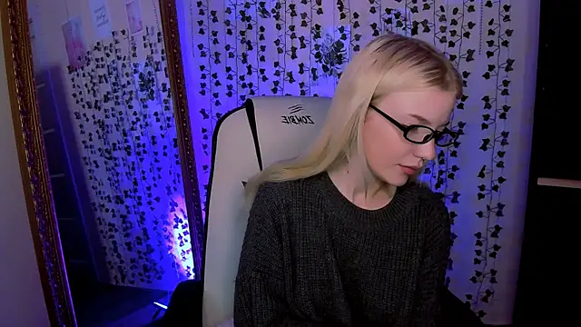 AnyaTaylor  online show from March 10, 2026, 3:00 am