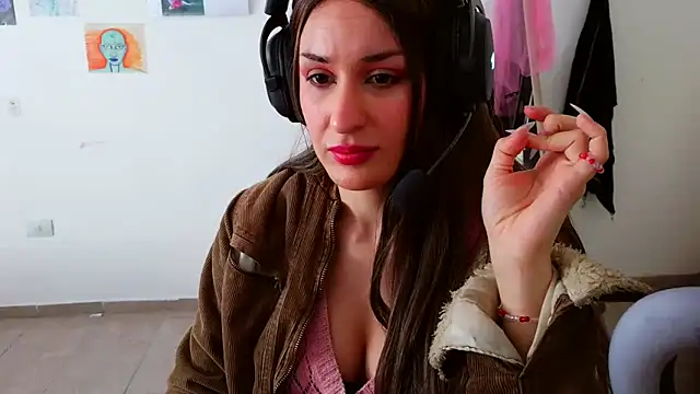 kendrafarq online show from May 13, 2026, 6:38 pm