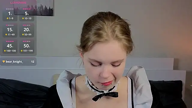 JulietteRain online show from June 28, 2026, 8:04 pm