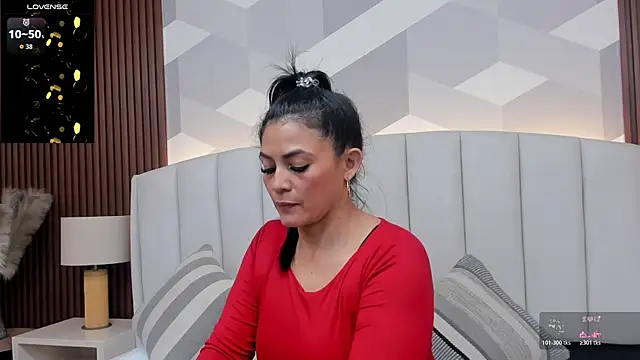 Mommy Naughty online show from January 16, 2026, 11:25 am