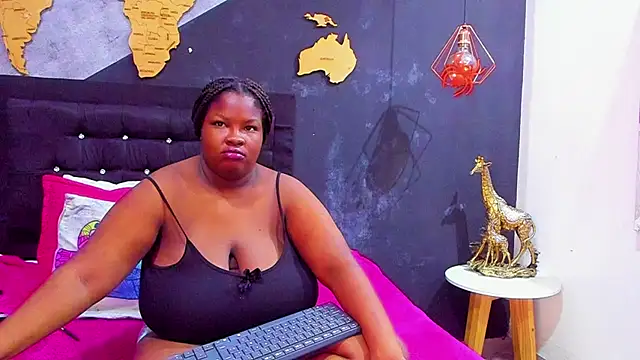 Maiam  Rossi online show from November 21, 2025, 11:53 am