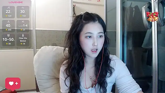 xx9938 online show from October 22, 2025, 2:28 pm