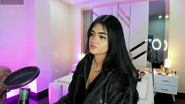 EmmaStonns online show from September 9, 2025, 1:10 pm